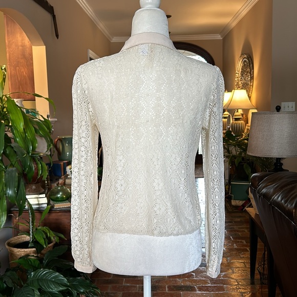 Alice Moon Lace button up top szS - Picture 4 of 11